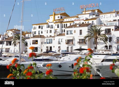 benabola puerto banus.